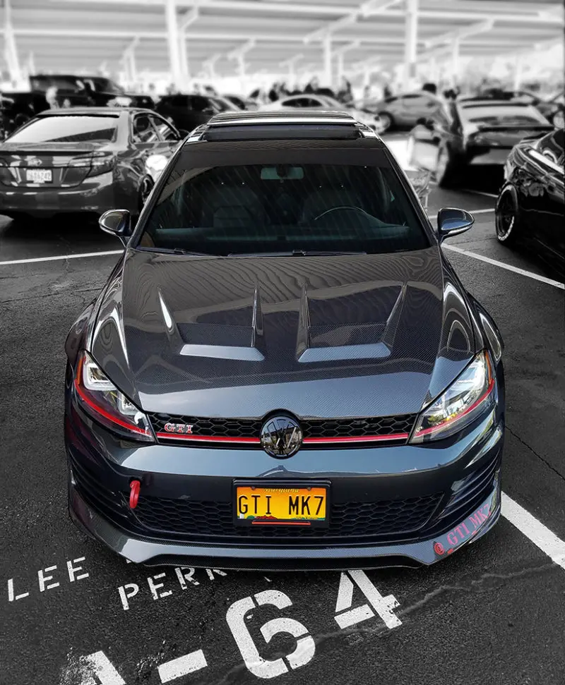 Seibon 15-20 Volkswagen Golf Mk7 Dv-Style Carbon Fiber Hood 1