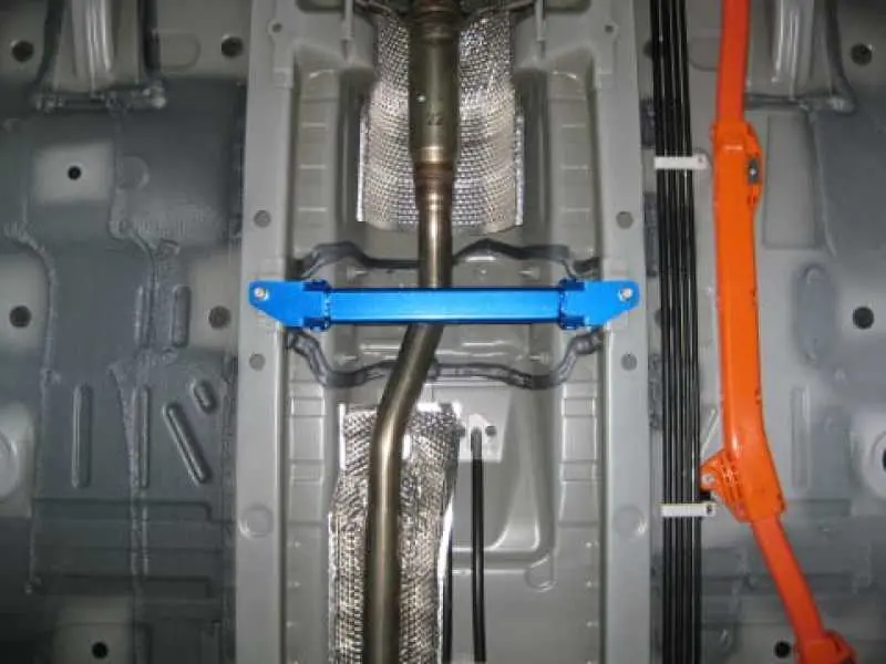 Cusco Power Brace Floor Center Toyota Prius C Aqua 1