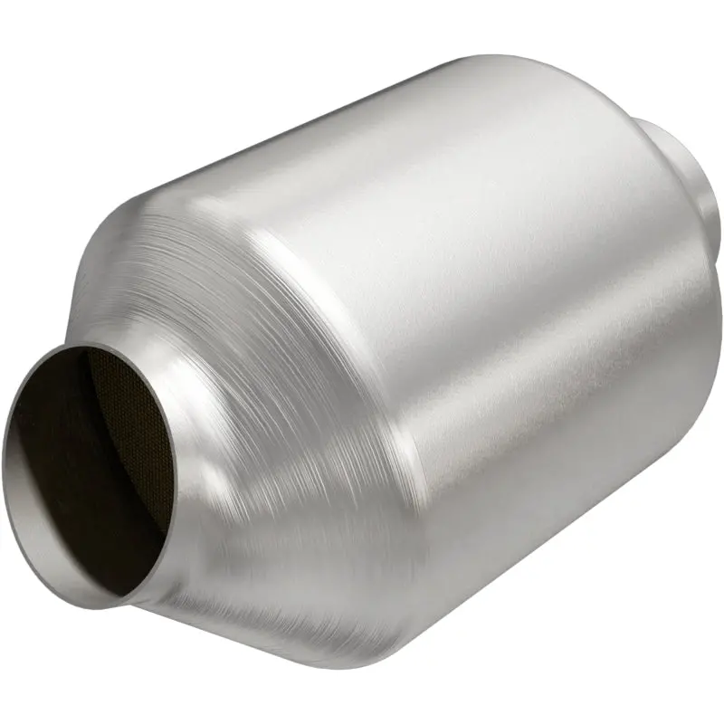 Magnaflow Conv Uni Ca 2.50In./2.50In. Straight/Angle Direct Fit Converter 1