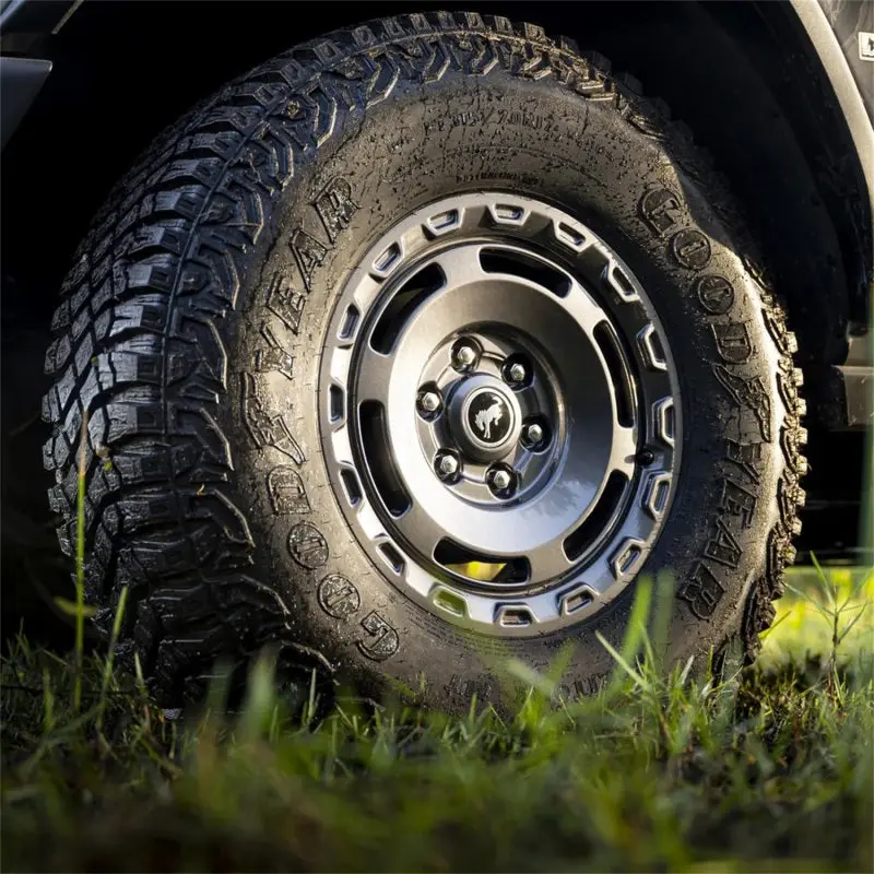 Ford Racing 21-23 Bronco Everglades Wheel Kit - Carbonized Gray 1