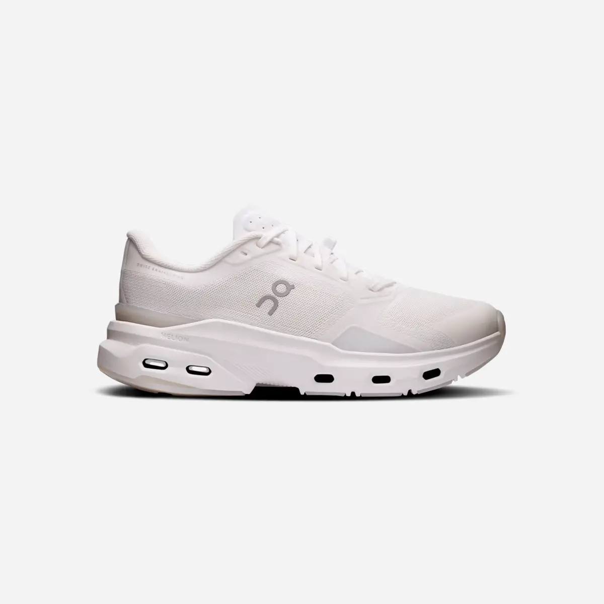 On Running Cloudpulse 2 White White Wmns 1