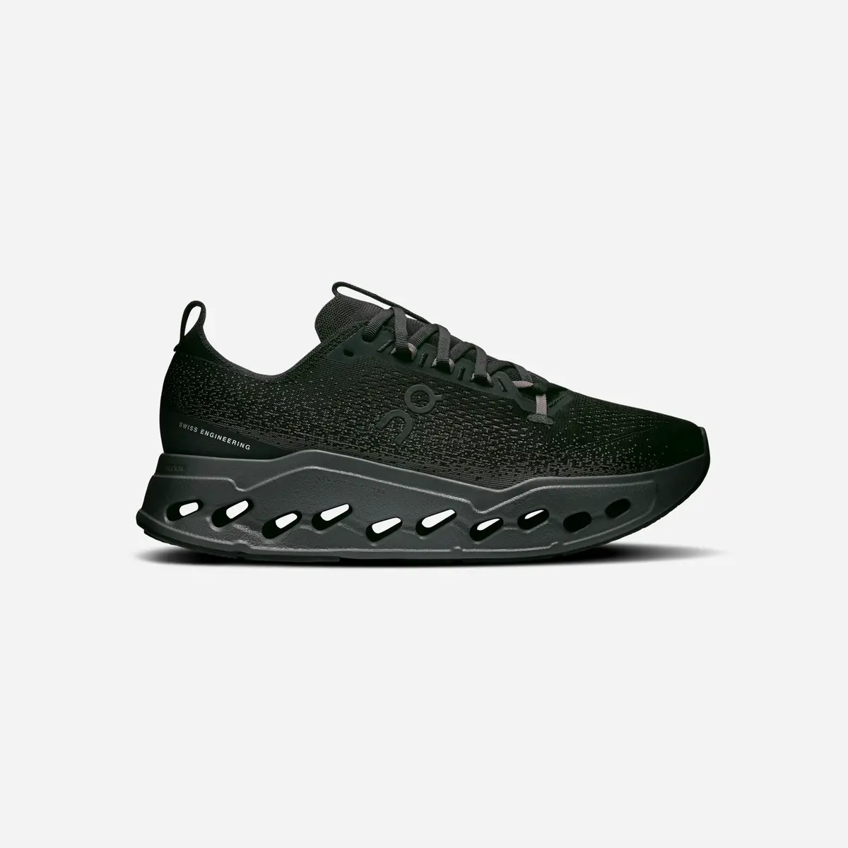 On Running Cloudsurfer Max Wide Black Eclipse 1