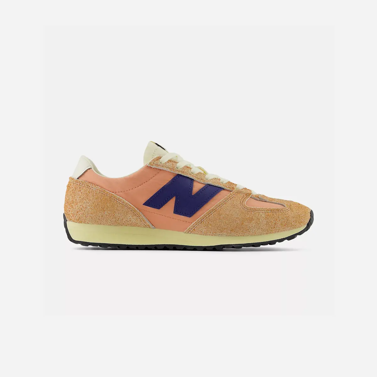 New Balance 471 Peach Nectar With Blue Oyster 1